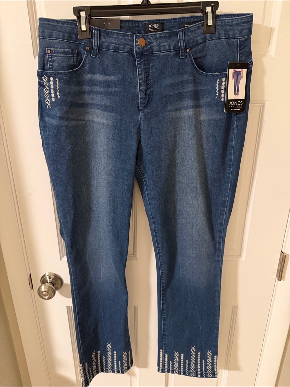 NWT Jones New York Madison Slim Ankle Embroidered Leg Sculpt Stretch Jeans 16